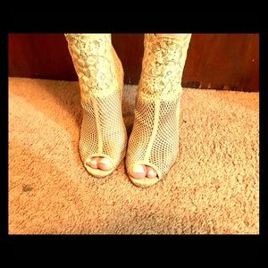 Chinese laundry beige peep toe zip up lace